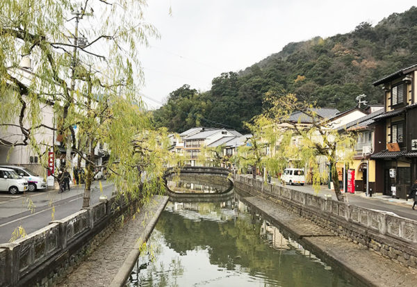 城崎温泉街 柳通り 大谿川