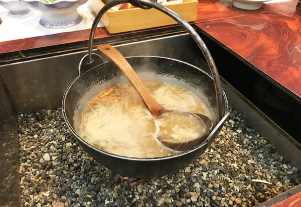 奥飛騨薬師のゆ 本陣 夕食 囲炉裏 お味噌汁