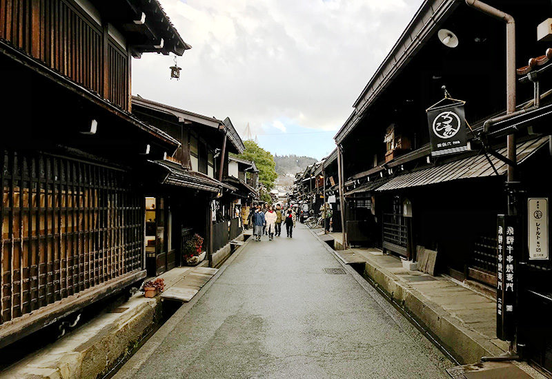 高山市 古い町並 国選定重要伝統的建造物群保存地区 観光地