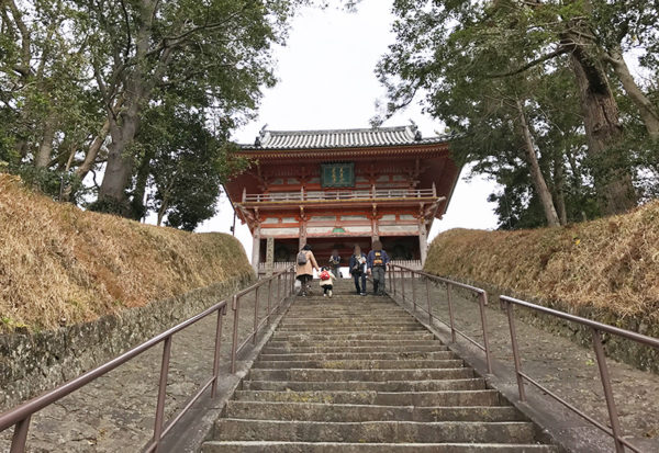 和歌山 日帰り バスツアー 道成寺 参道 階段